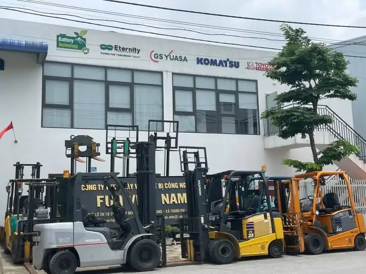 Kho xe n&acirc;ng fuji